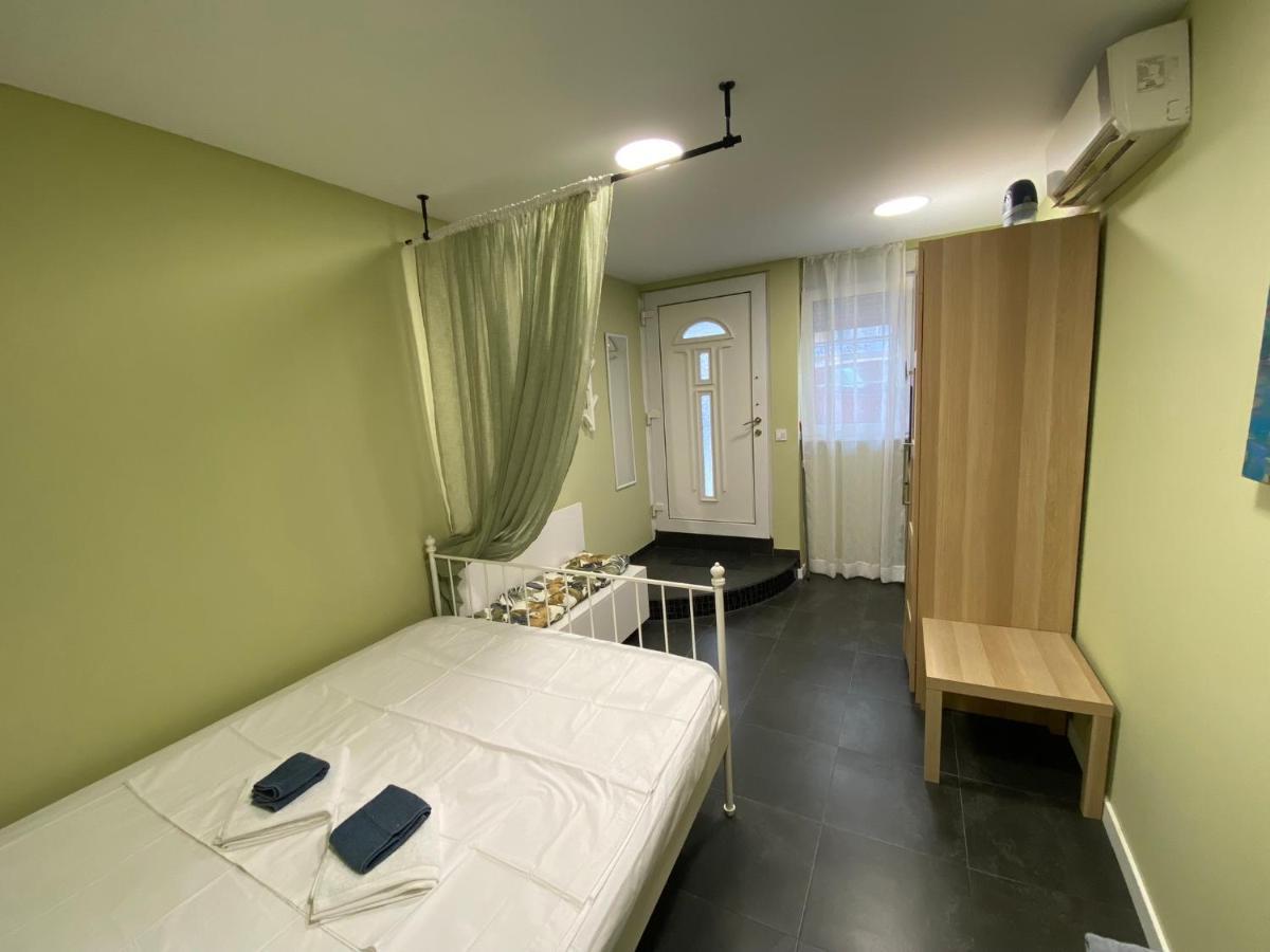 Ferienwohnung Nirvana'S Compact Studio Thessaloniki Exterior foto